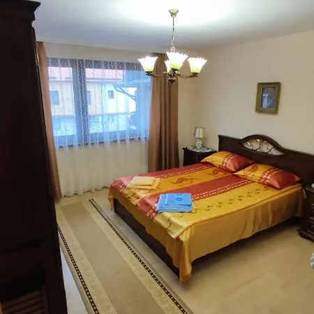 Nyaraló росен